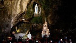 Tông Du Pháp (26/9): ĐTC Lêô XIV Cầu Nguyện Tại Hang Đá Massabielle Ở Lộ Đức