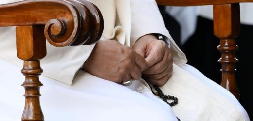 Hàng Trăm Trẻ Em Sẽ Lần Chuỗi Mân Côi Cầu Nguyện Cho Hòa Bình Với Đức Thánh Cha Lêô XIV