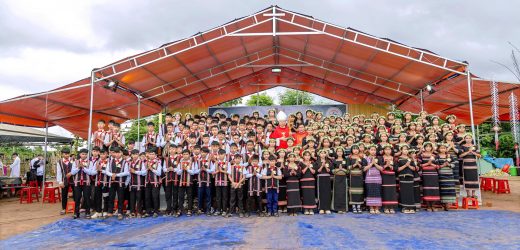 Thánh Lễ Ban Bí Tích Thêm Sức Tại Giáo Xứ Kon Hnong