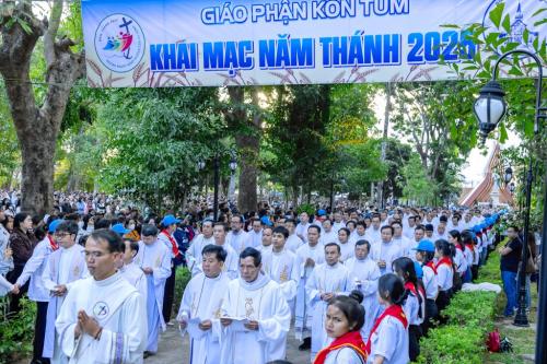 1-hanh-huong-khai mac