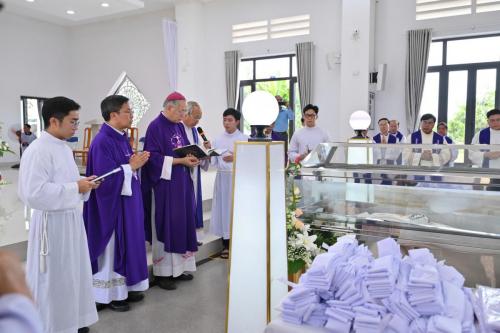 16-tan-liem-cha-truyen