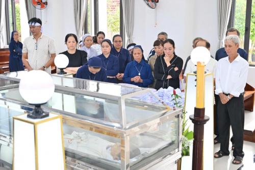 25-tan-liem-cha-truyen